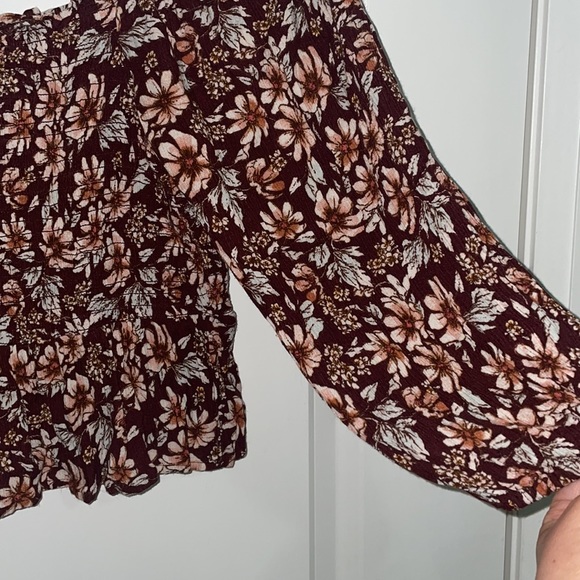 AE Floral Print Milkmaid Top - Picture 2 of 5